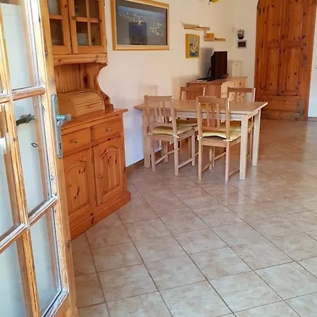 La Casina - بيت للعطل كاسْتيلونْشيلّو